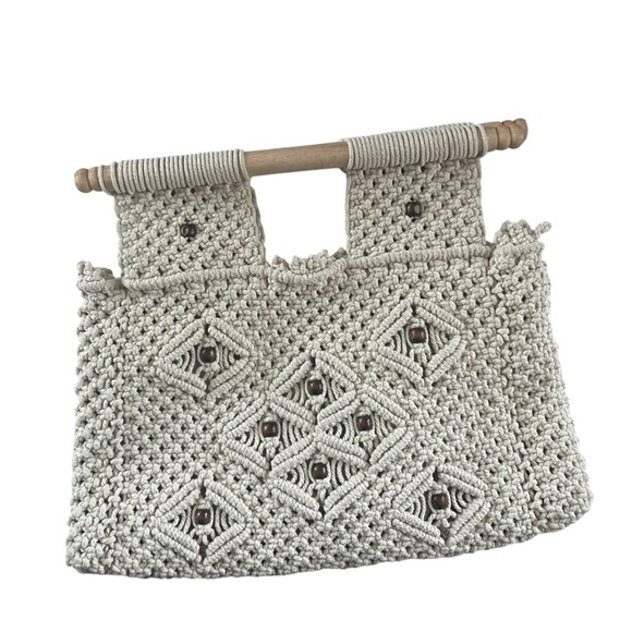 Virginia Wolf Summer Bag Beaded
Woven Macrame Cotton Boho Beach
Wooden Handles - Picture 7 of 7